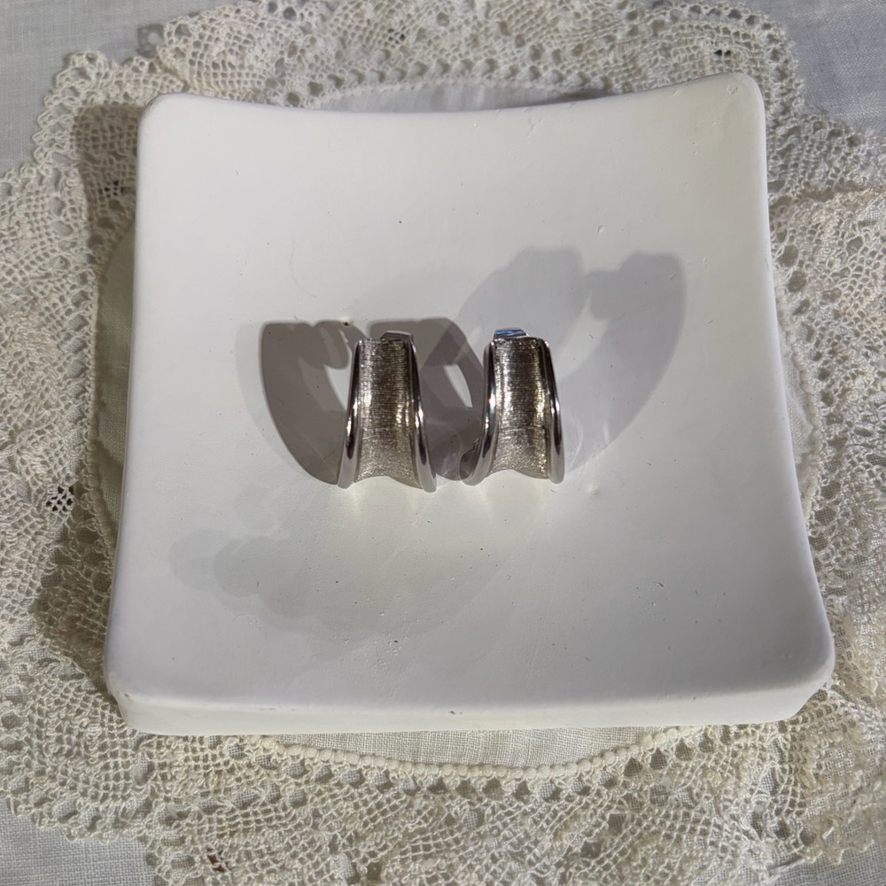 Vintage Silver Tone Marboux Clip On Earrings Signed 1032